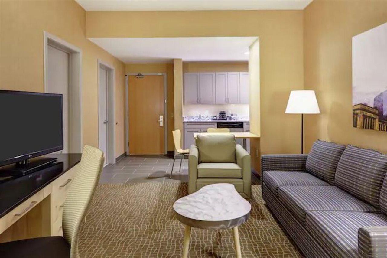 Doubletree By Hilton Hotel Philadelphia Center City Exteriör bild