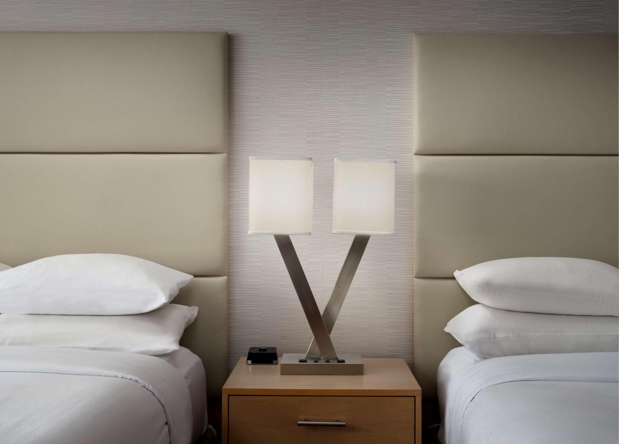 Doubletree By Hilton Hotel Philadelphia Center City Exteriör bild